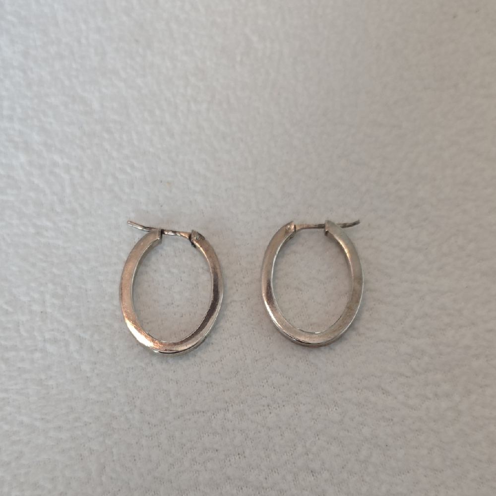 SALE! Elegant Sterling Silver Hoop Earrings